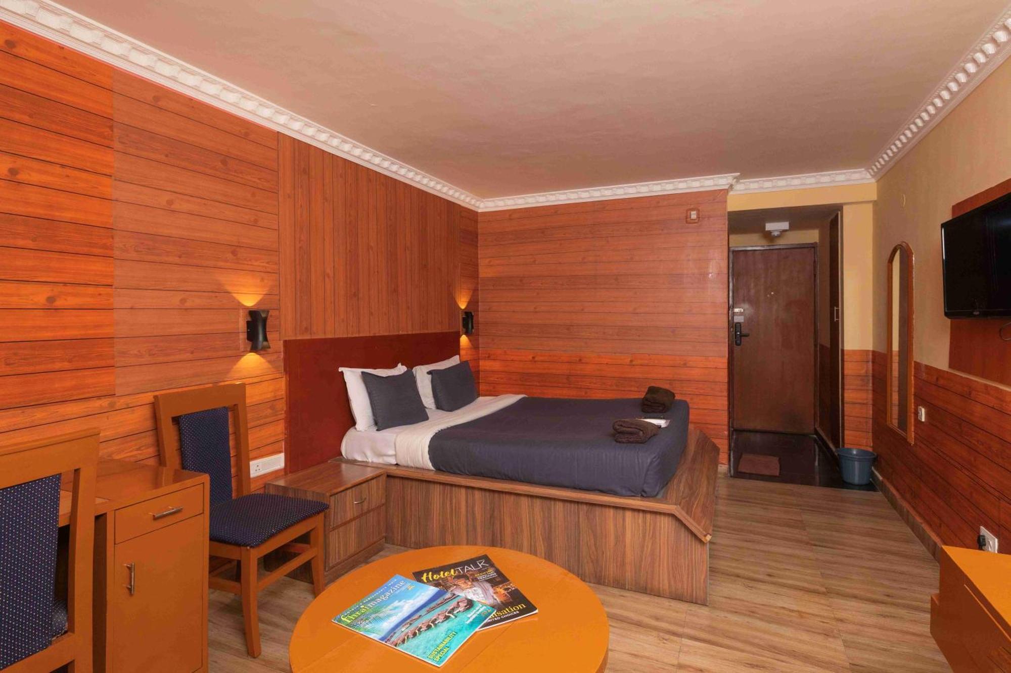 Devi Enterprises - Hotel Khems Ooty Exterior foto